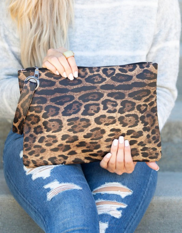 Leopard Clutch